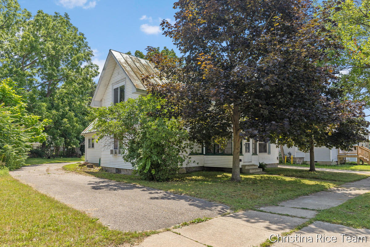 Homes for sale in Belding, MI | 115 E Congress St, Belding, MI 48809 | MLS# 70546299