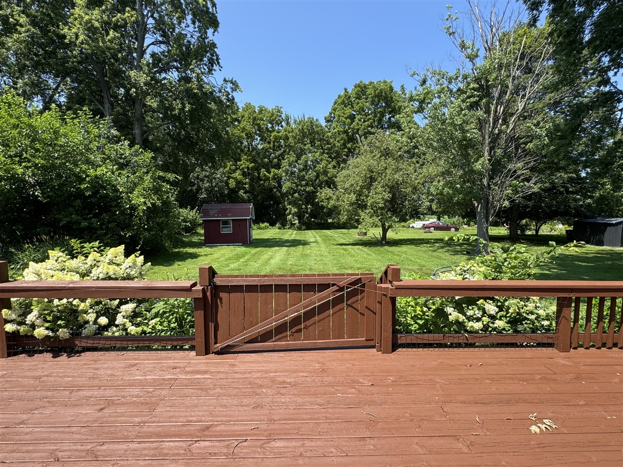 image of 411 N Elm St, Three Oaks, MI 49128 | MLS# 70546308