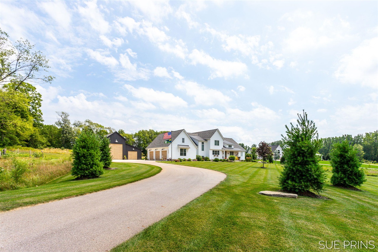 3rd image of 4668 76Th St, Byron Center, MI 49315 | MLS# 70546310