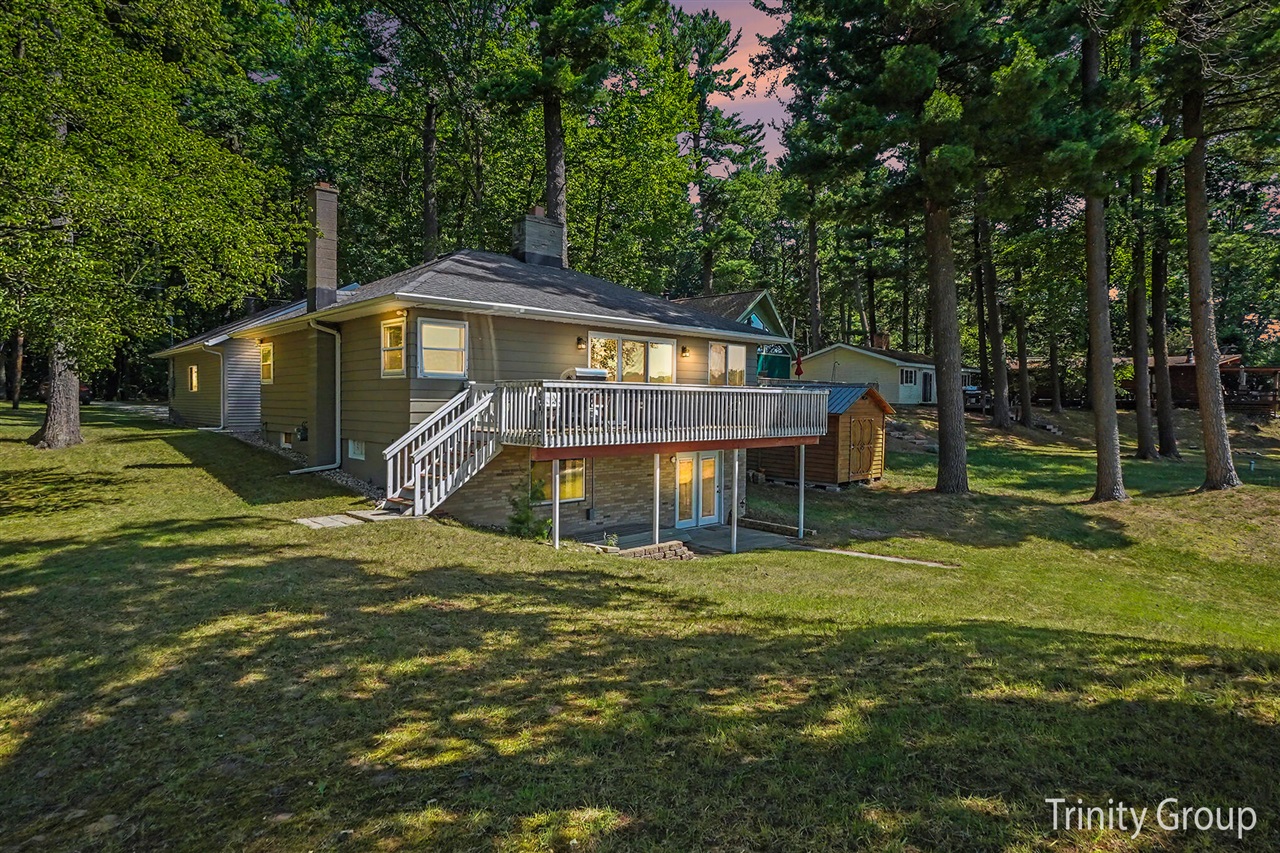 1st image of 6712 E Carrigan Dr, Newaygo, MI 49337 | MLS# 70546312
