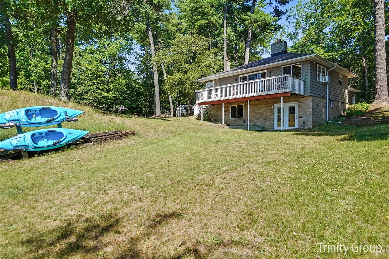 3rd image of 6712 E Carrigan Dr, Newaygo, MI 49337 | MLS# 70546312