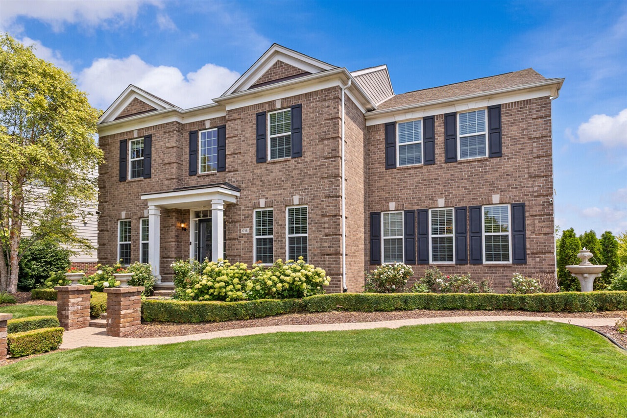 3rd image of 1715 Steeplechase Rd, Canton, MI 48188 | MLS# 70546330