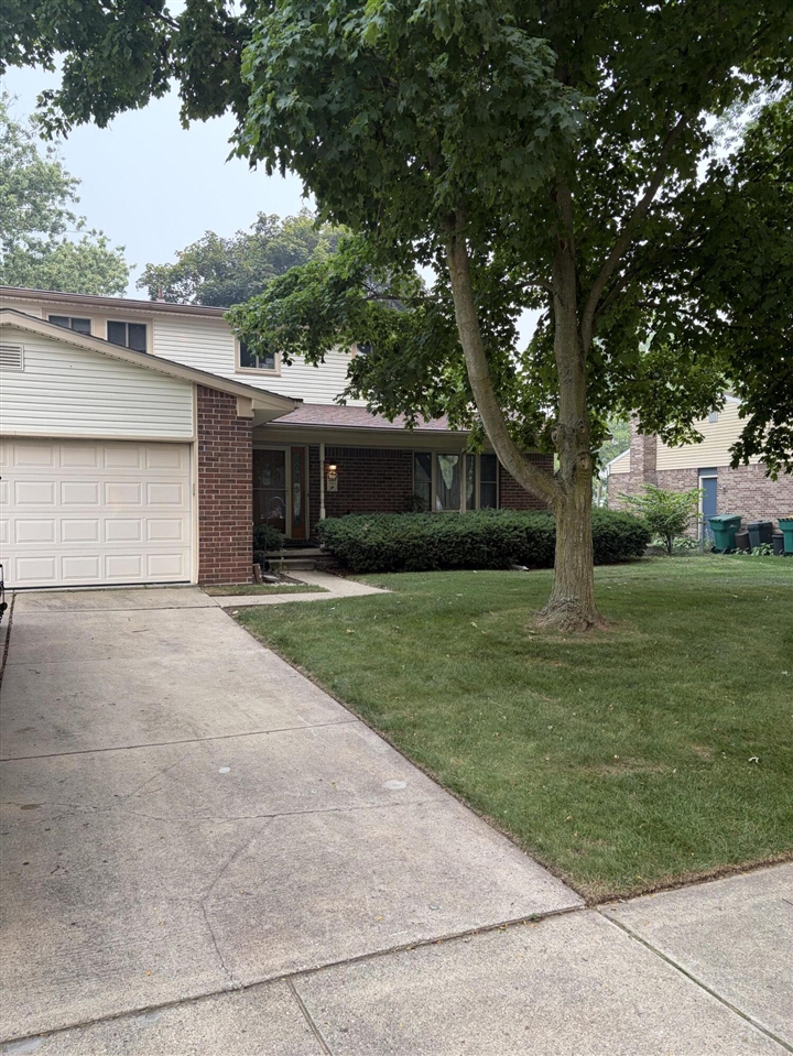 Photo 1 of Single family home for sale at 359 Old Crk Dr, Saline, MI 48176 | MLS# 70546352 | Listing updated on 2026-09-16