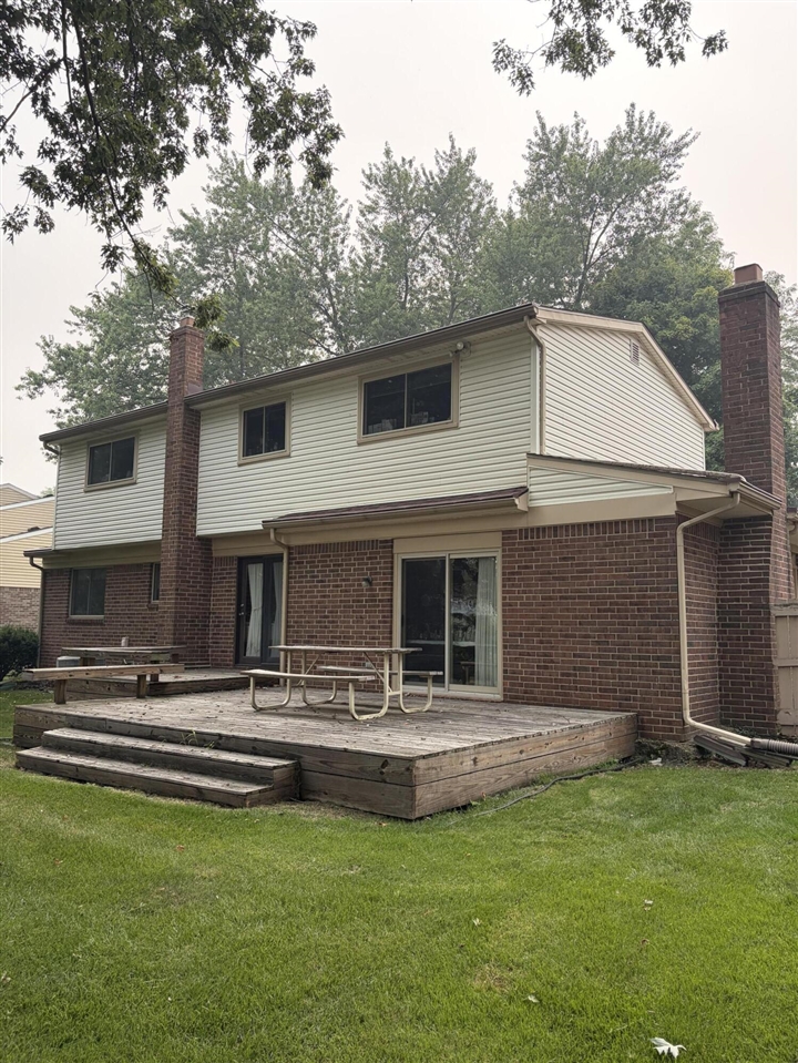 Photo 3 of Single family home for sale at 359 Old Crk Dr, Saline, MI 48176 | MLS# 70546352 | Listing updated on 2026-09-16