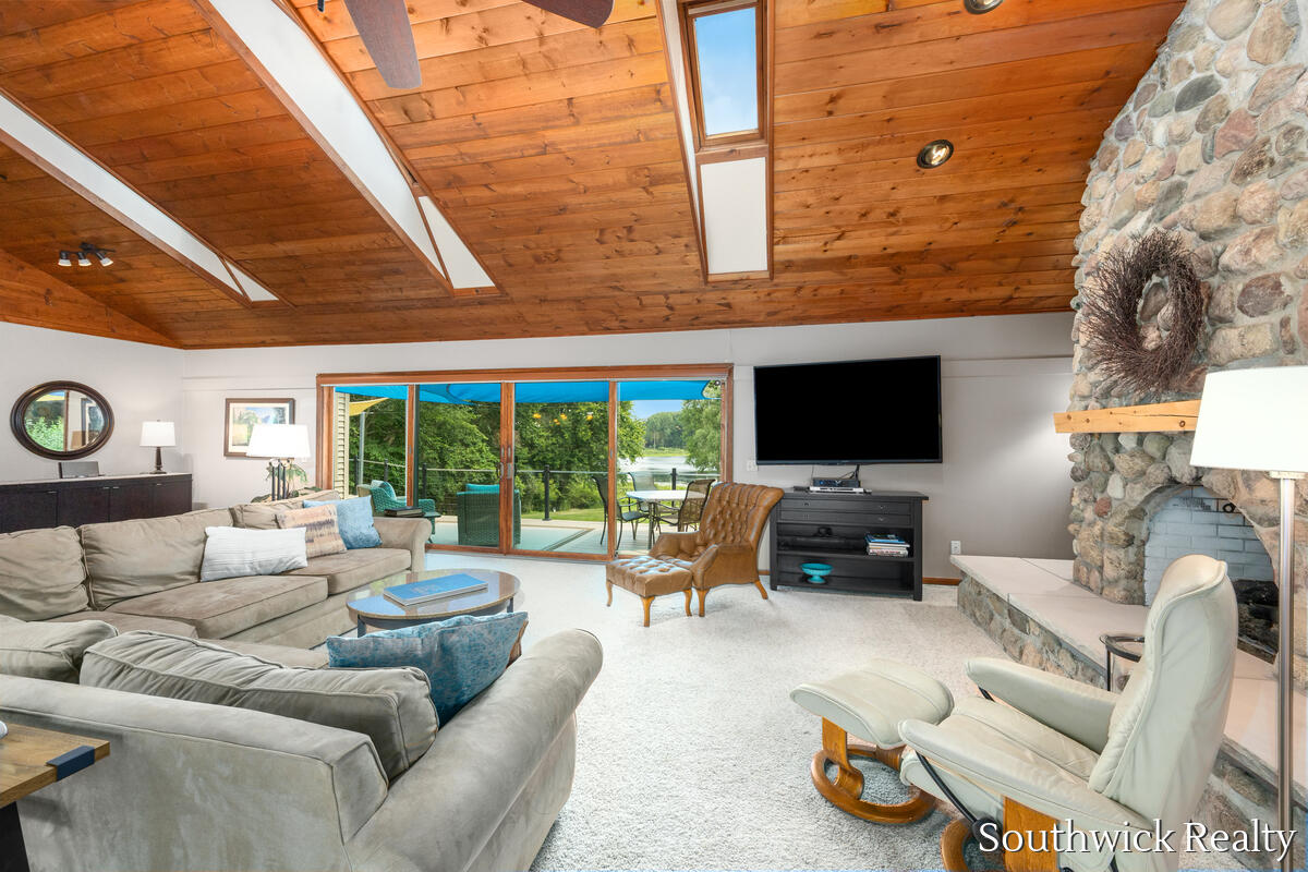 4th image of 2484 Shadow Lake Ct, Grand Rapids, MI 49505 | MLS# 70546353