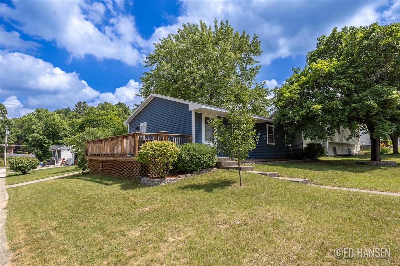 Homes for sale in Rockford, MI | 138 Lincoln Ct, Rockford, MI 49341 | MLS# 70546362