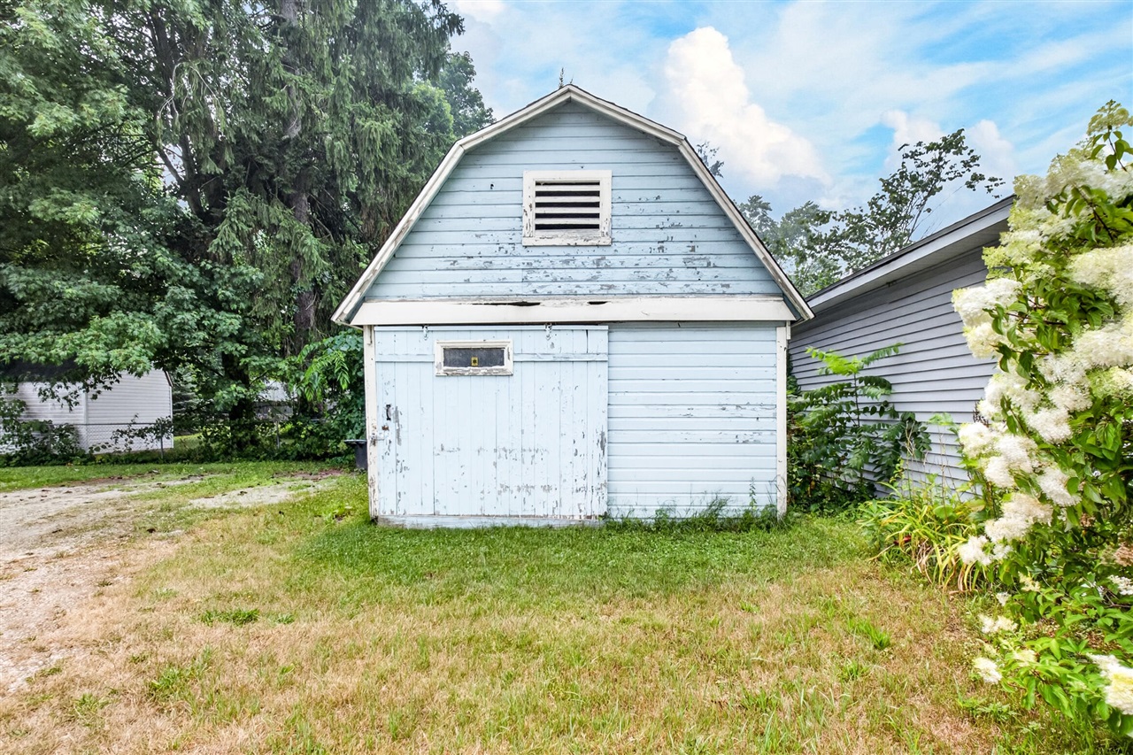 Homes for sale in Plainwell, MI | 175 Allegan St, Plainwell, MI 49080 | MLS# 70546385