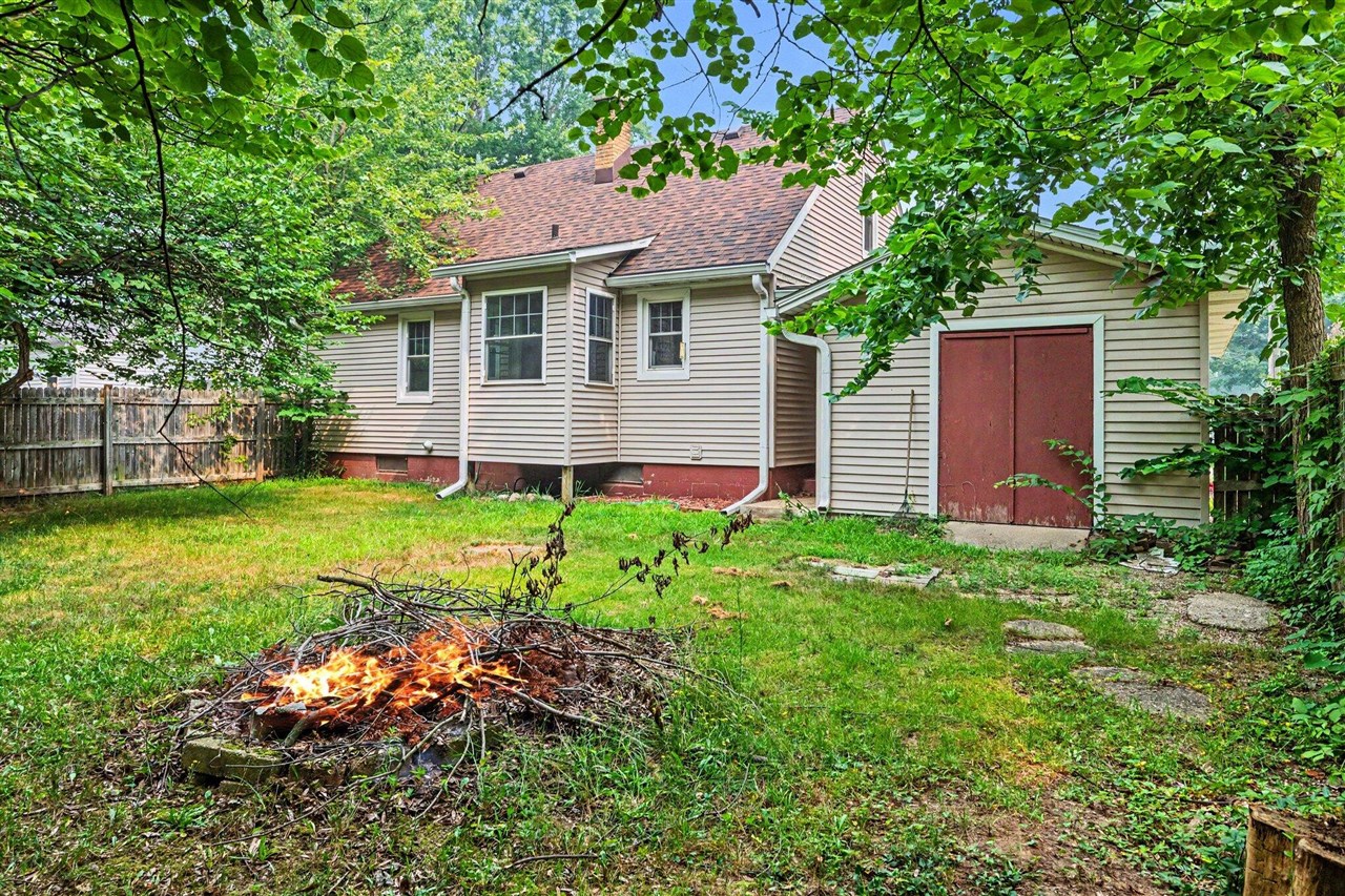 Homes for sale in Plainwell, MI | 1050 Bronson Ave, Plainwell, MI 49080 | MLS# 70546397