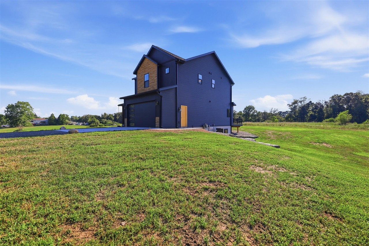 4th image of 11427 Heintzelman Rd, Rockford, MI 49341 | MLS# 70546404