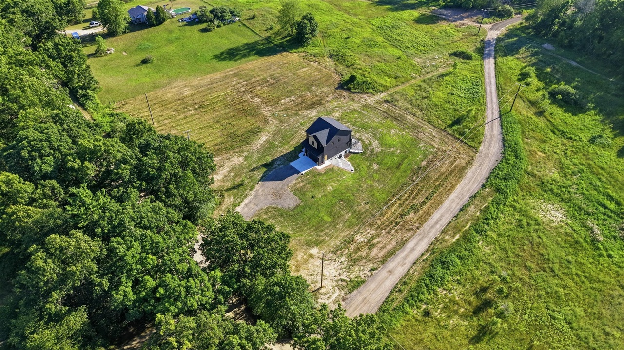 5th image of 11427 Heintzelman Rd, Rockford, MI 49341 | MLS# 70546404