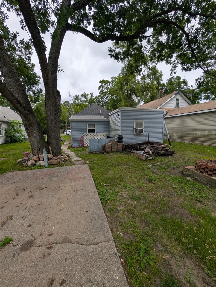 3rd image of 3021 Hoyt St, Muskegon Heights, MI 49444 | MLS# 70546419