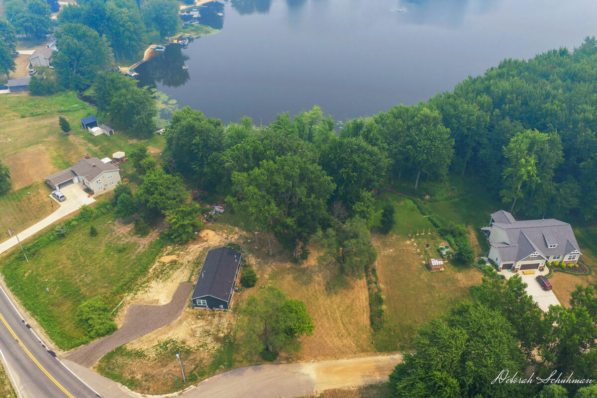 Photo 2 of Sale Pending at 9696 10 Mile Rd, Rockford, MI 49341 | MLS# 70546425 | Listing updated on 2026-09-21