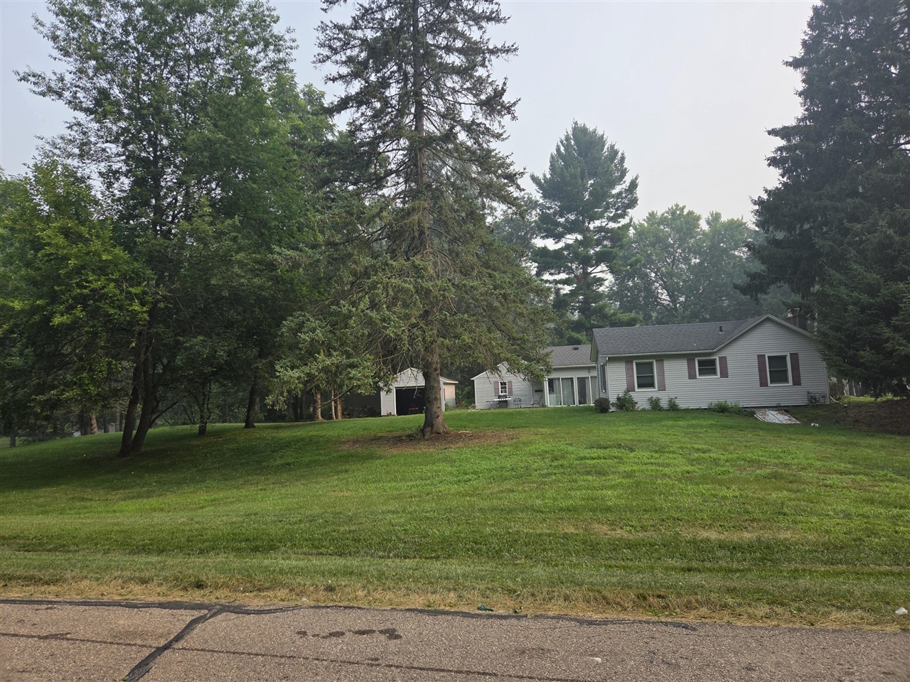 3rd image of 132 S Minges Rd, Battle Creek, MI 49015 | MLS# 70546436
