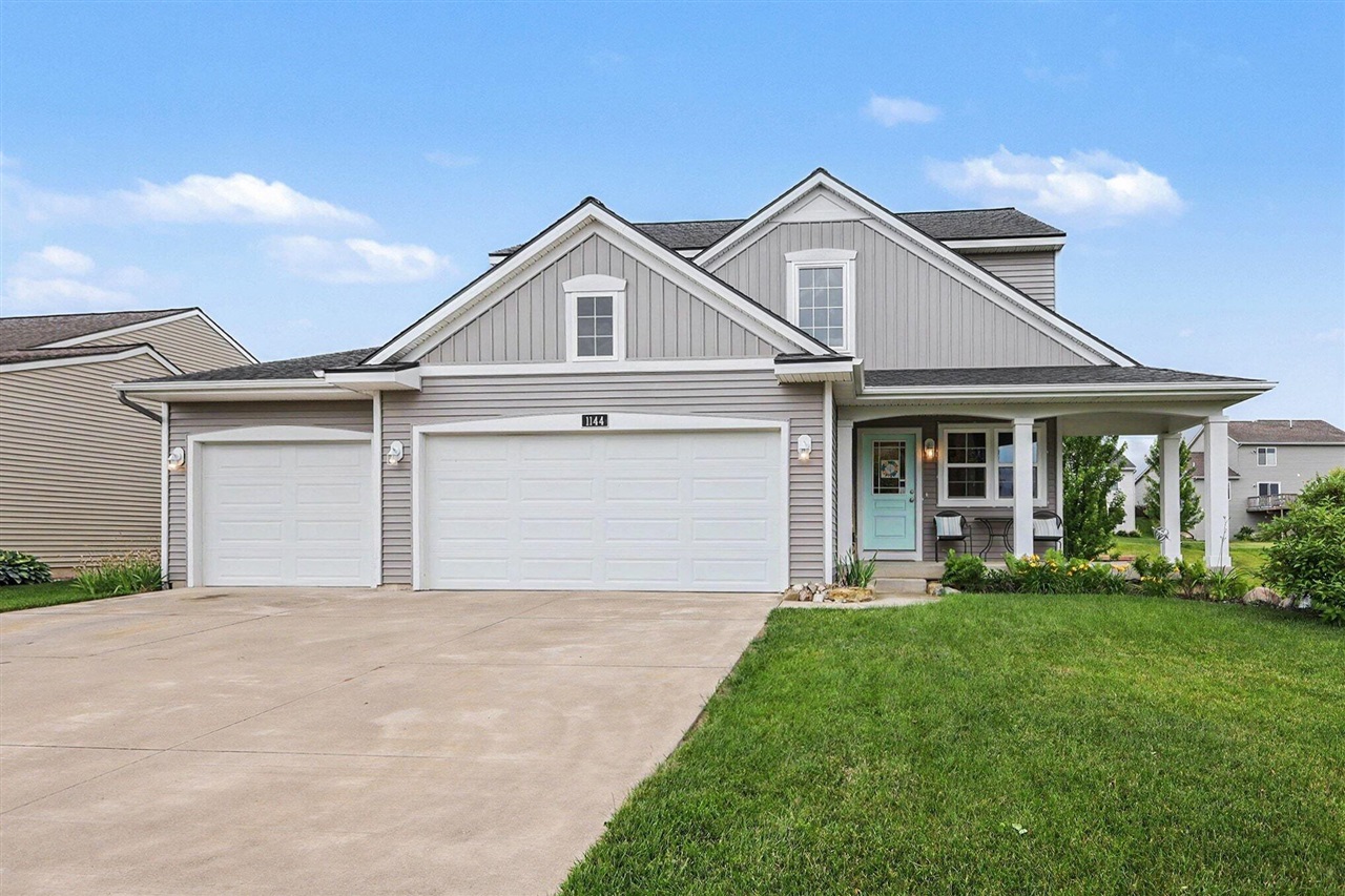 1st image of 1144 Cobblestone Way Dr, Byron Center, MI 49315 | MLS# 70546449