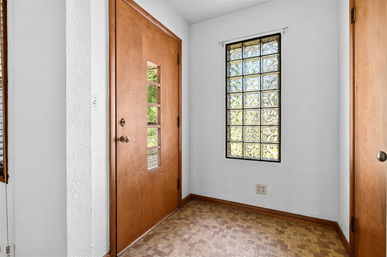 2nd image of 133 Waupaka Dr, Battle Creek, MI 49037 | MLS# 70546503