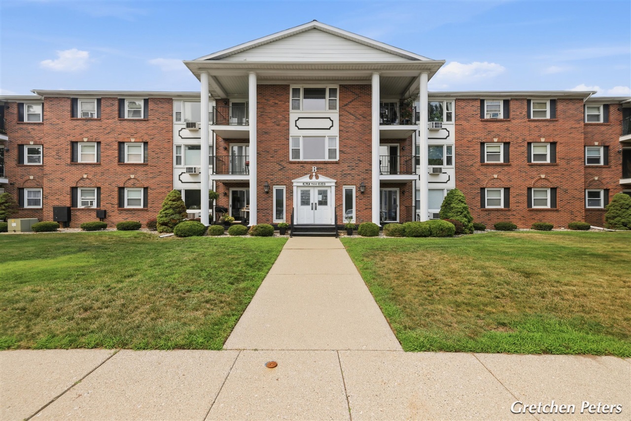 Homes for sale in Jenison, MI | 7530 Boulder Bluff Dr #47, Jenison, MI 49428 | MLS# 70546518