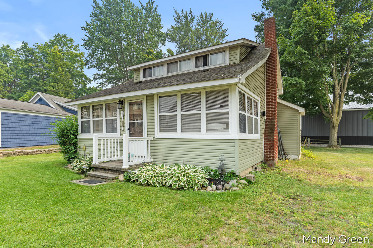Homes for sale in Crystal, MI | 2004 Mildred St, Crystal, MI 48818 | MLS# 70546611