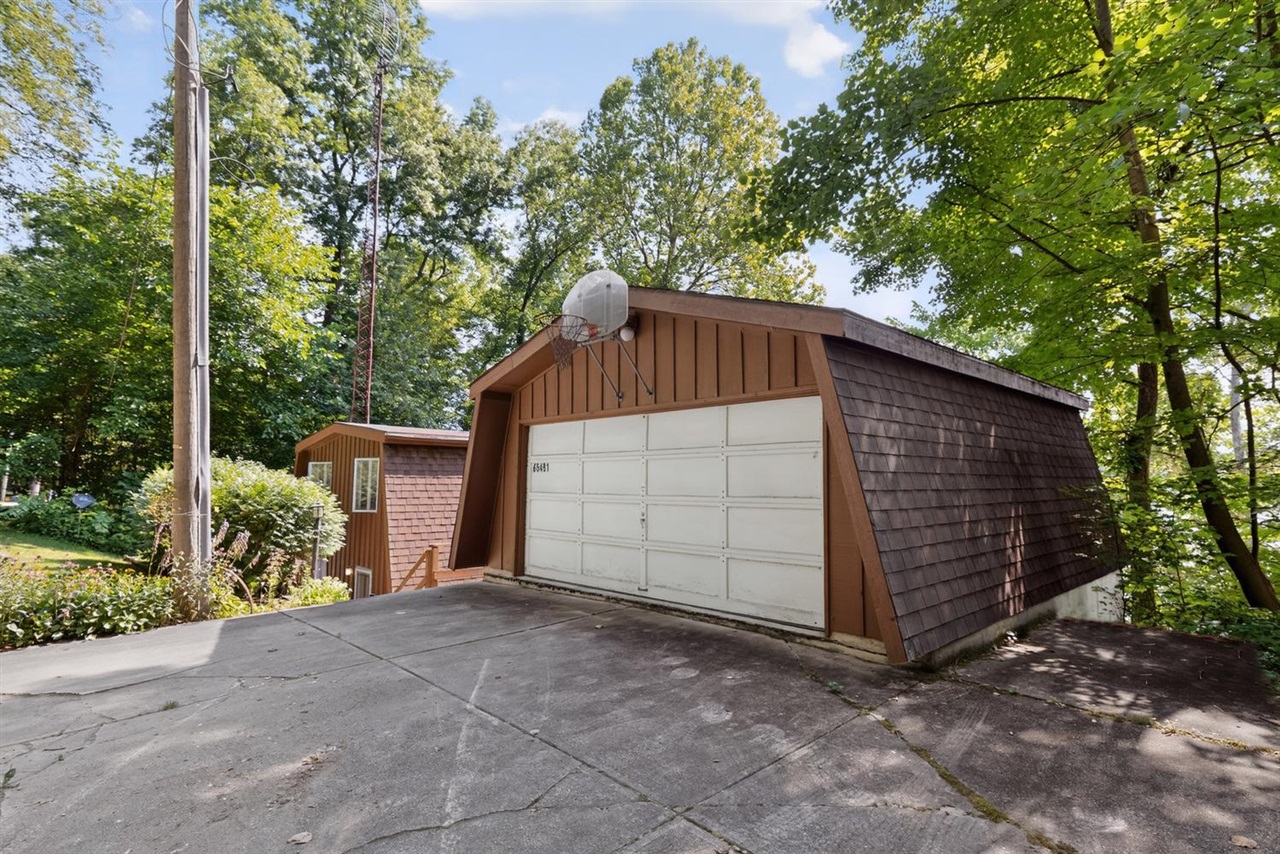 5th image of 65491 North Dr, Cassopolis, MI 49031 | MLS# 70546633