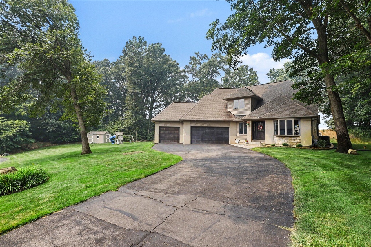 2nd image of 1288 Oshtemo Tr, Kalamazoo, MI 49009 | MLS# 70546642
