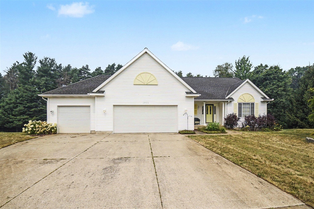 1st image of 1931 Valley Pines Dr, Hastings, MI 49058 | MLS# 70546682