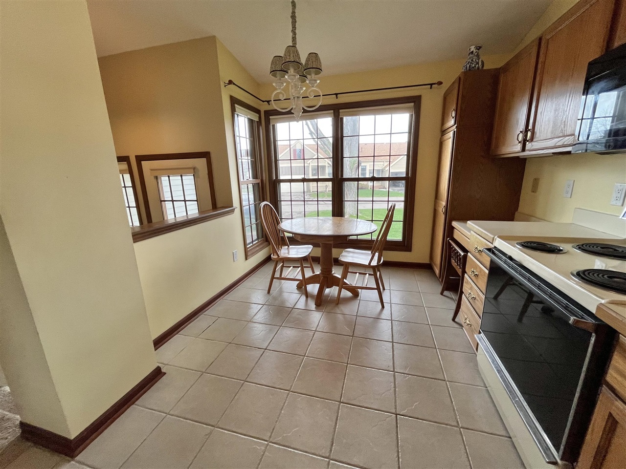 4th image of 6515 Brook Trl, Lansing, MI 48917 | MLS# 70546684