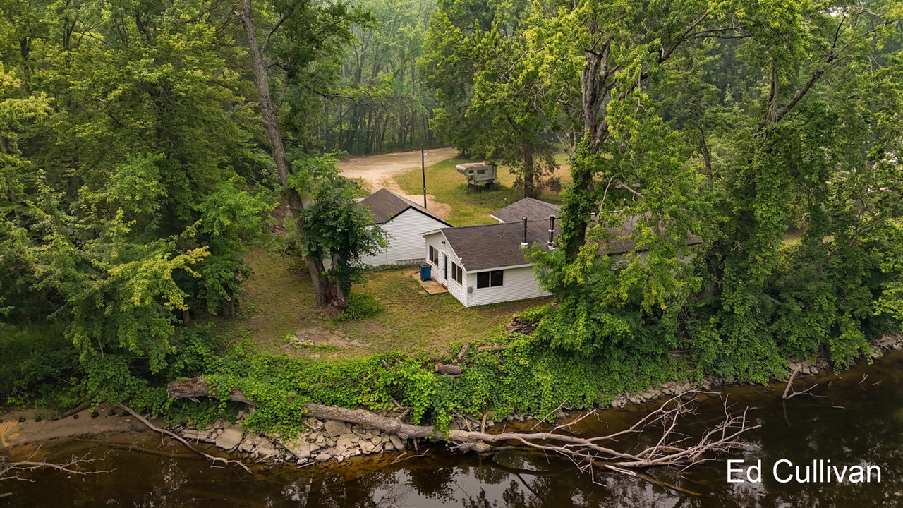 5th image of 6415 W Bell Meadow Dr, Grant, MI 49327 | MLS# 70546699