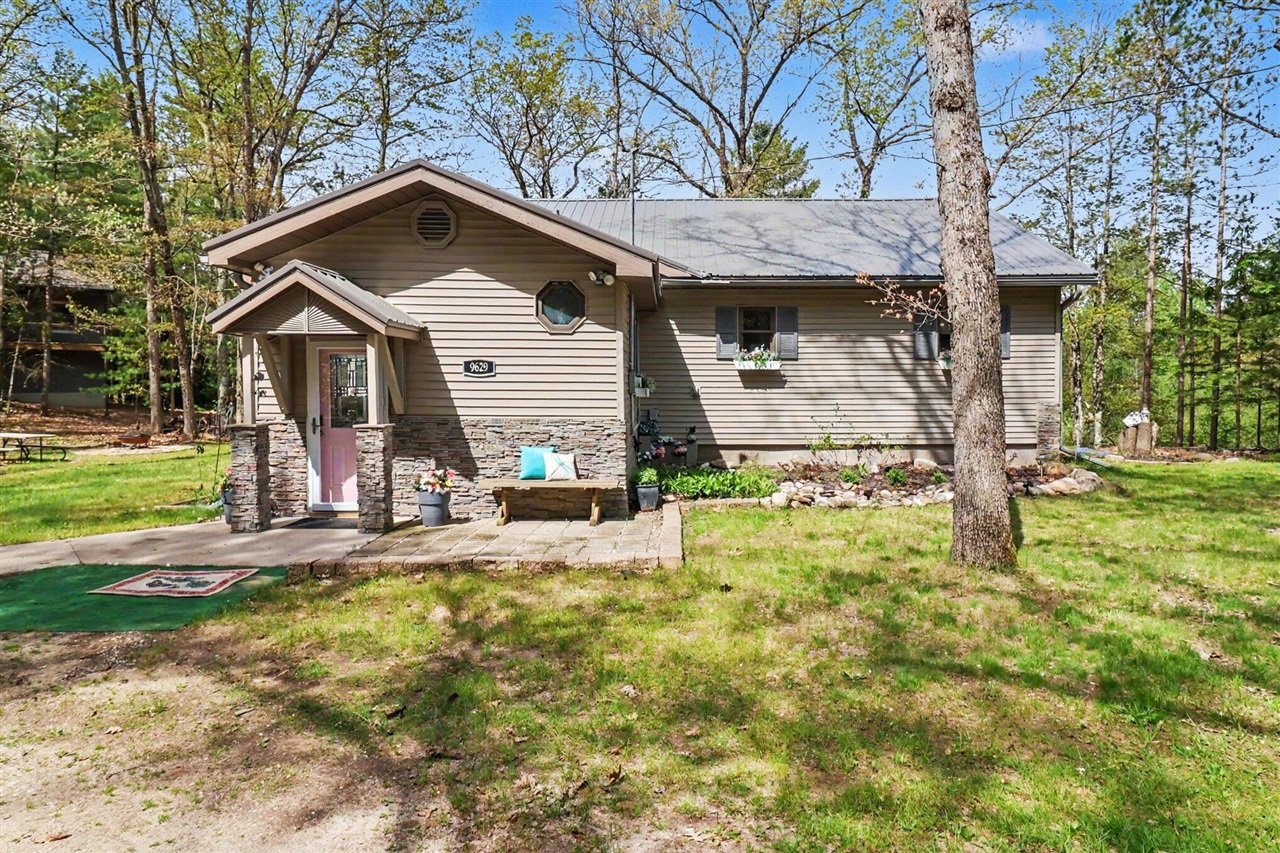 2nd image of 9629 N Kings Point, Irons, MI 49644 | MLS# 70546709
