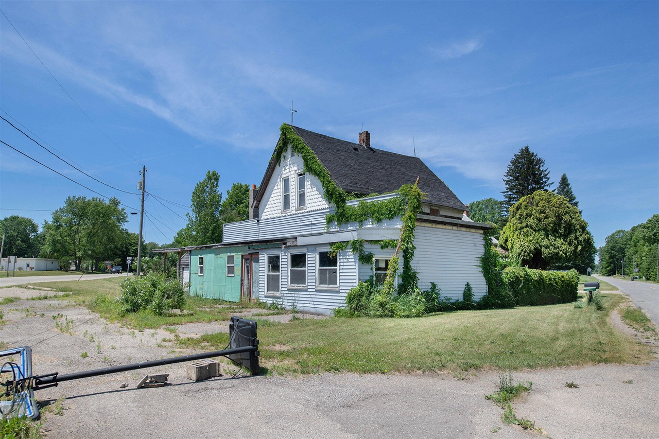 3rd image of 68022 Michigan 43, South Haven, MI 49090 | MLS# 70546738