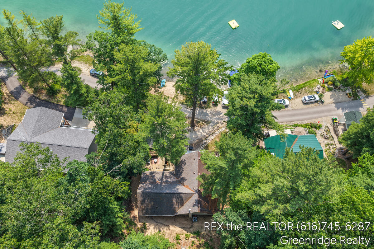 4th image of 541 E Sawyer Blvd, Newaygo, MI 49337 | MLS# 70546777