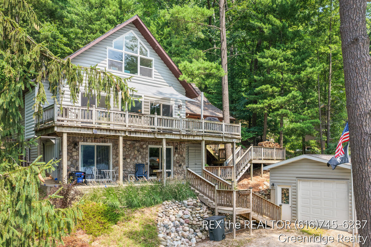 5th image of 541 E Sawyer Blvd, Newaygo, MI 49337 | MLS# 70546777