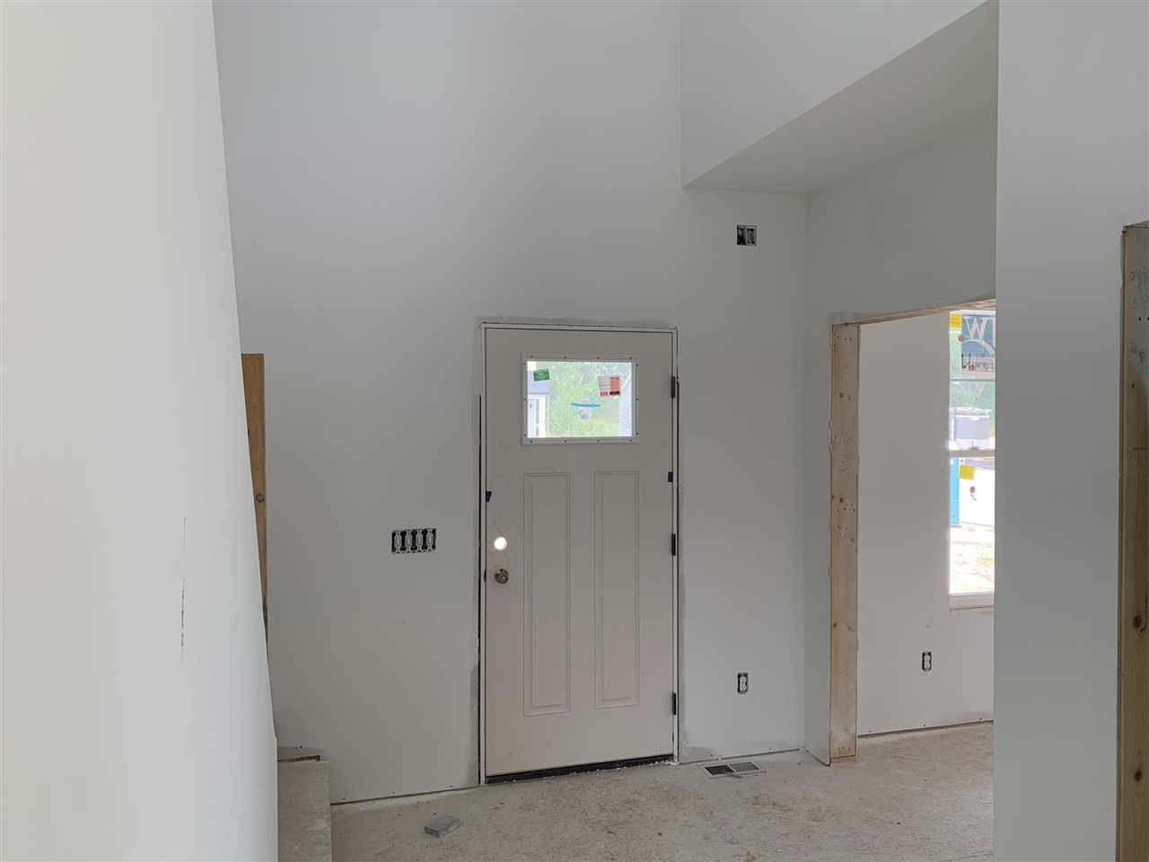 2nd image of 7882 Woodhurst Dr, Rockford, MI 49341 | MLS# 70546783