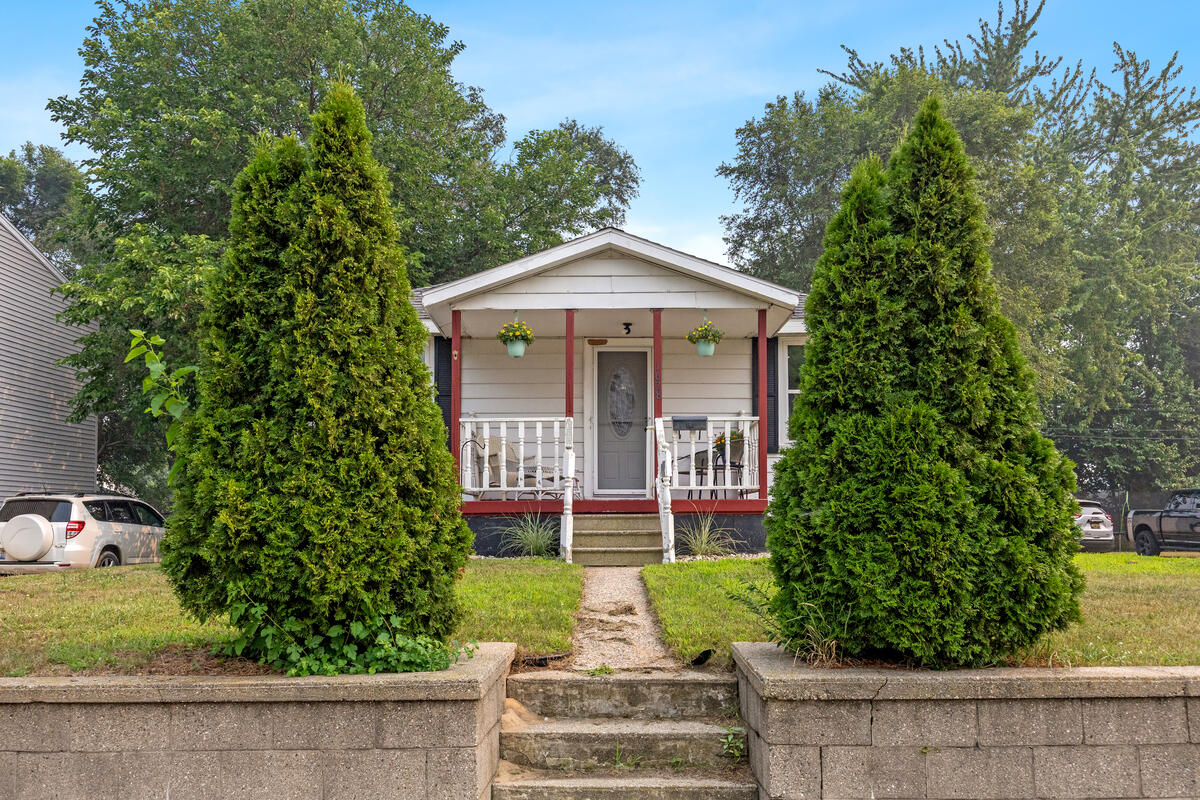 5th image of 1628 Pennoyer Ave, Grand Haven, MI 49417 | MLS# 70546795