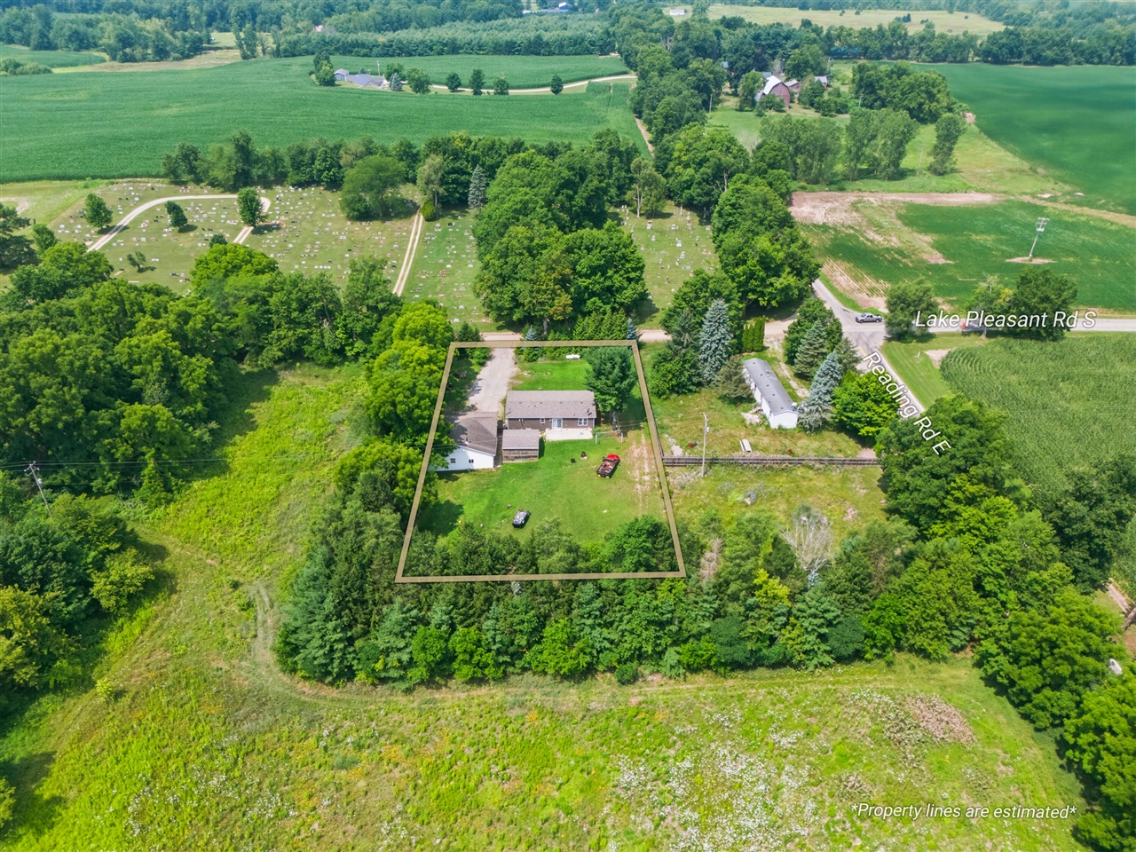 37th image of 5523 S Lake Pleasant Rd, Osseo, MI 49266 | MLS# 70546829