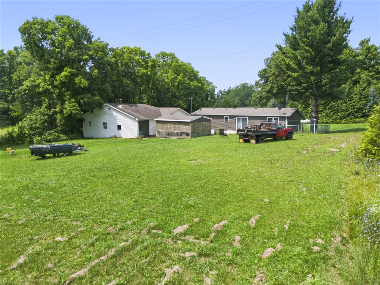 5th image of 5523 S Lake Pleasant Rd, Osseo, MI 49266 | MLS# 70546829