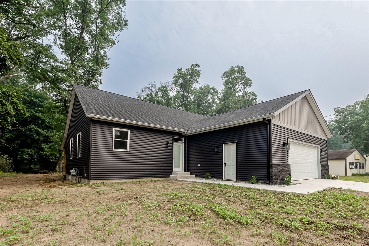 1st image of 8187 Holton Rd, Holton, MI 49425 | MLS# 70546903