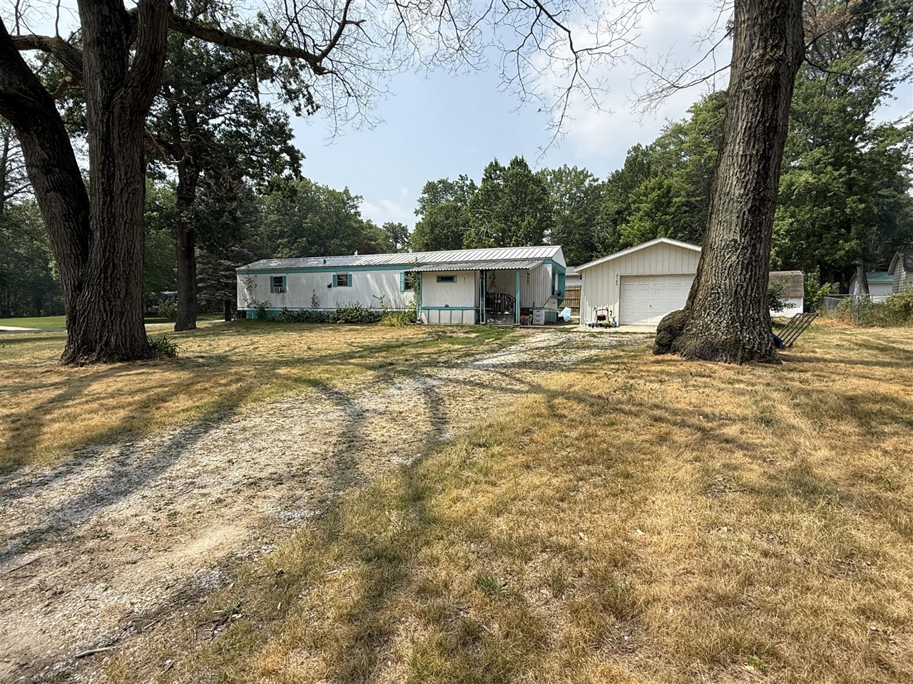 1st image of 2160 Oak Ridge Dr, Farwell, MI 48622 | MLS# 70546909