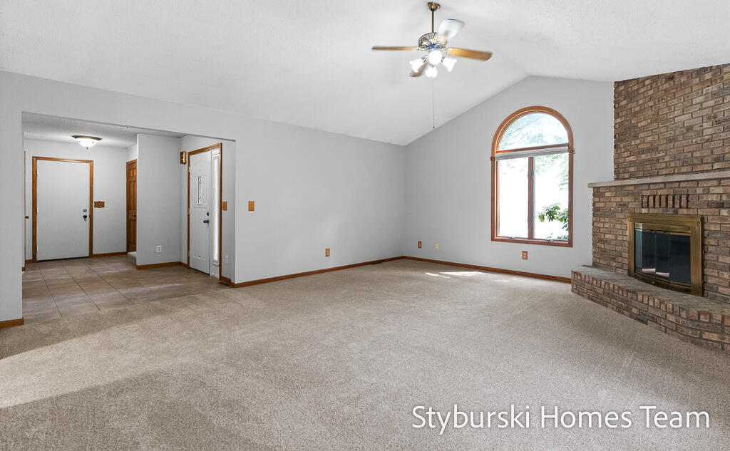 5th image of 19127 W Spring Lake Rd, Spring Lake, MI 49456 | MLS# 70546941