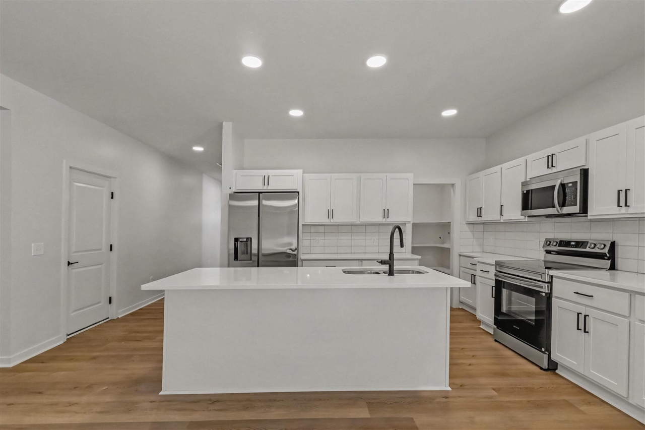 4th image of 1480 W Valley, Lansing, MI 48906 | MLS# 70546962