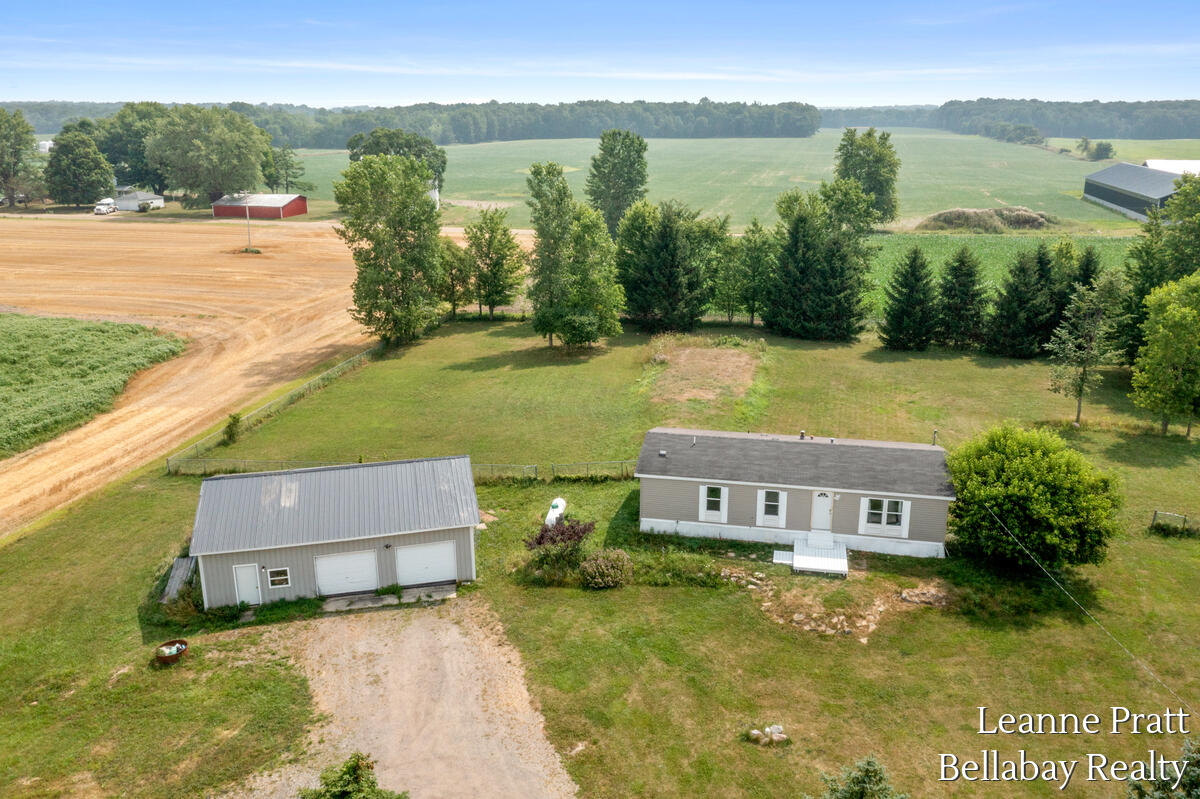 1st image of 10130 Stahl Rd, Lake Odessa, MI 48849 | MLS# 70546989