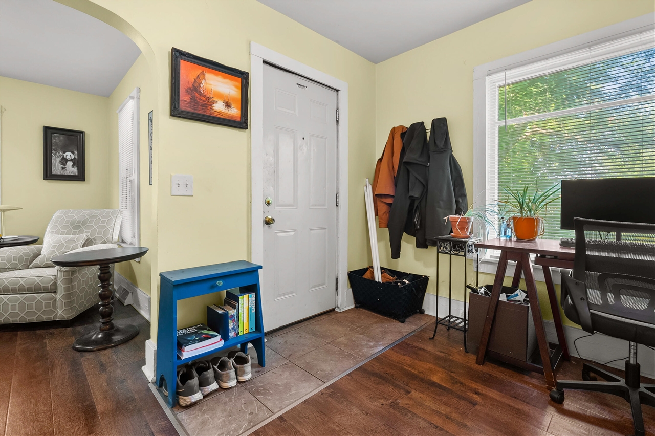 3rd image of 611 Hoek Aly, Kalamazoo, MI 49001 | MLS# 70547009