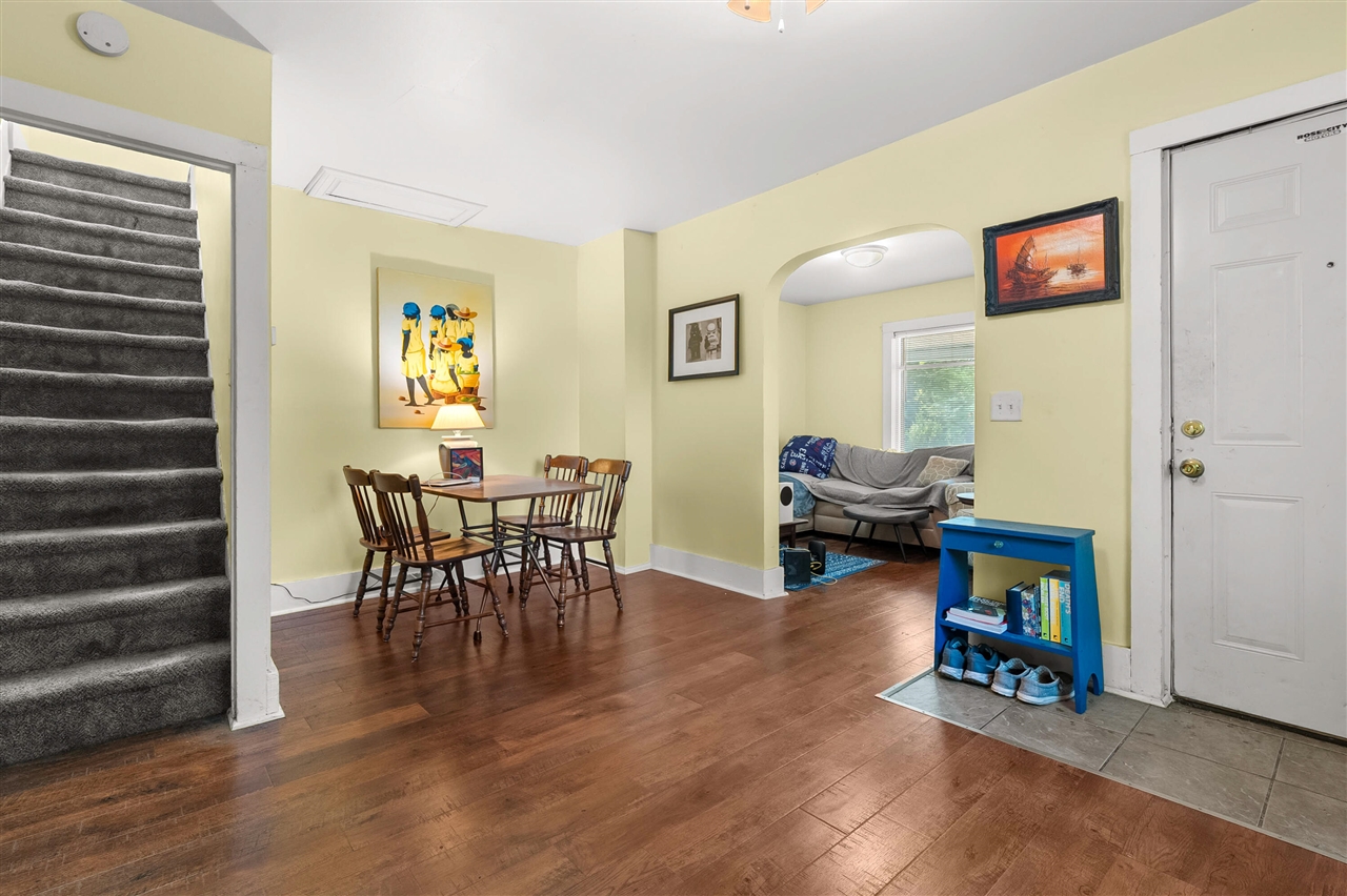 5th image of 611 Hoek Aly, Kalamazoo, MI 49001 | MLS# 70547009