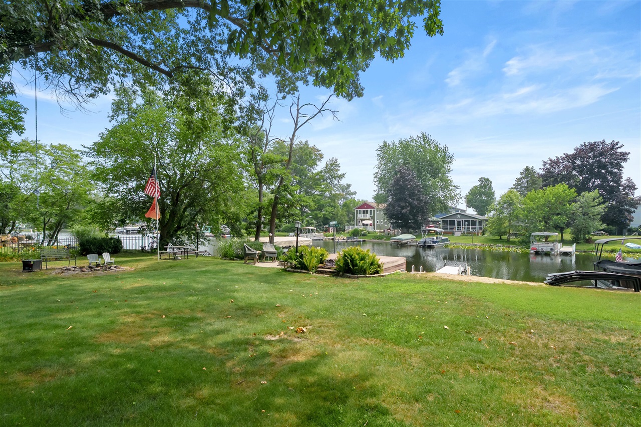 4th image of 92709 Gravel Lake Dr, Lawton, MI 49065 | MLS# 70547011