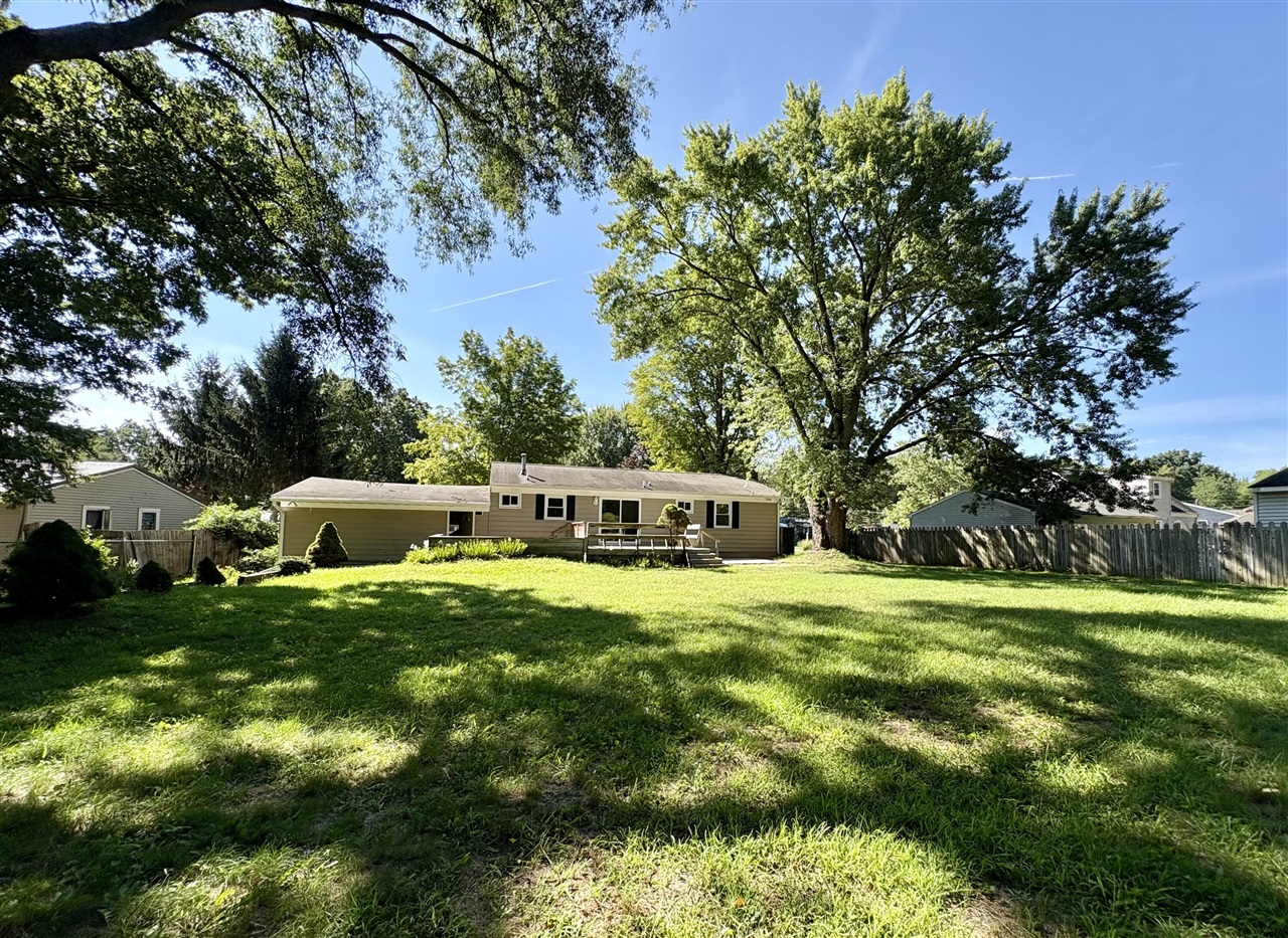 2nd image of 11141 Woodbushe Dr, Lowell, MI 49331 | MLS# 70547015