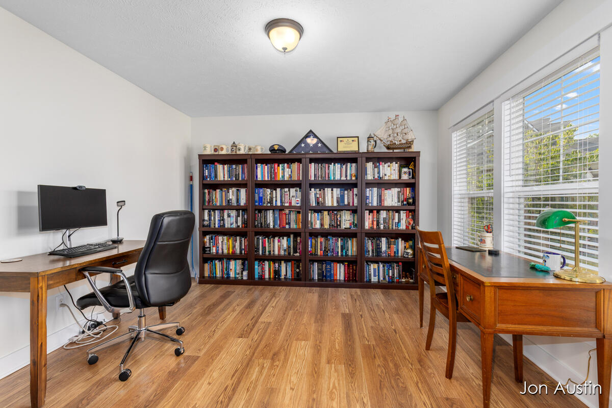 5th image of 2929 E Morgan Trl, Rockford, MI 49341 | MLS# 70547031