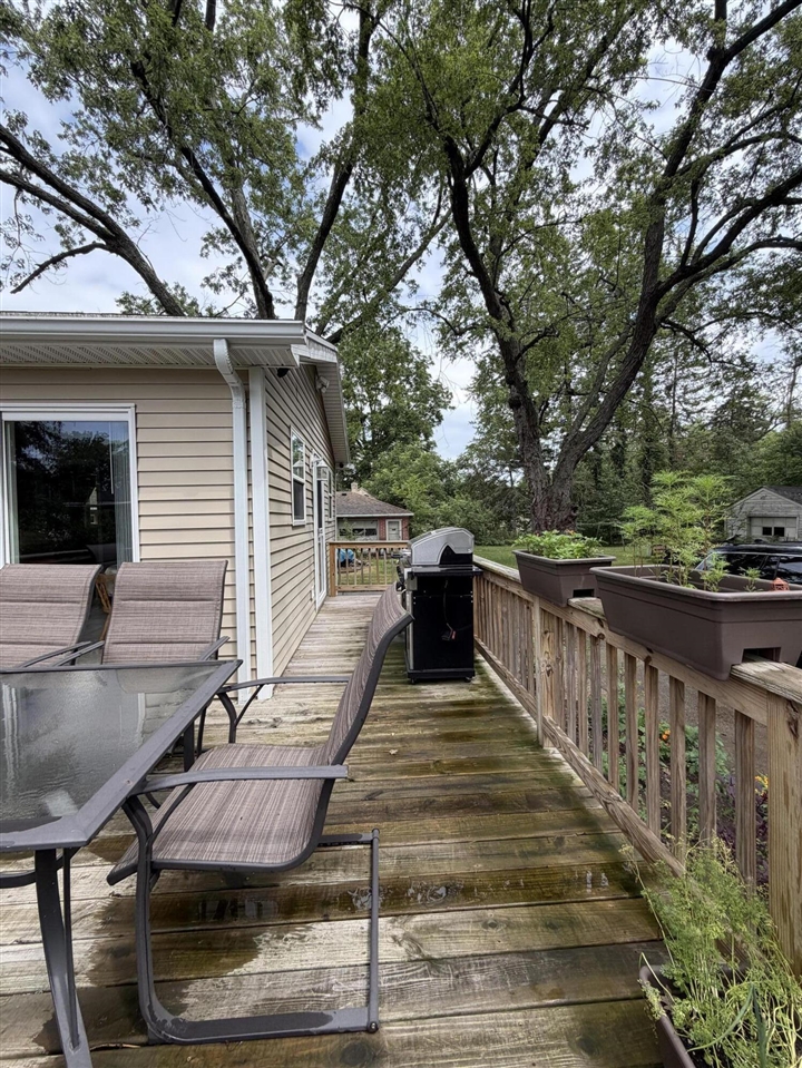 3rd image of 401 W Miller Rd, Lansing, MI 48911 | MLS# 70547056