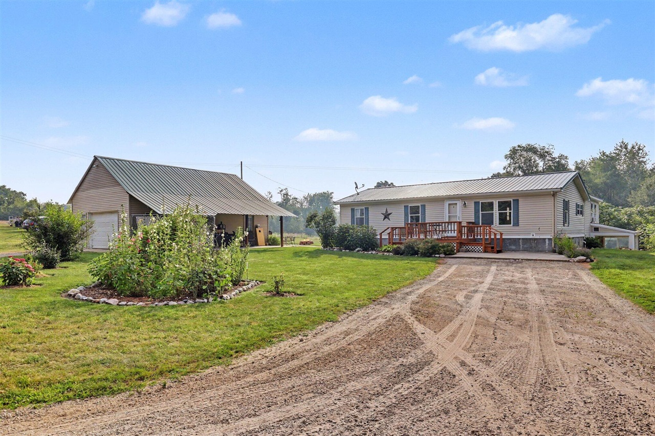 2nd image of 9752 Fuller Rd, Greenville, MI 48838 | MLS# 70547112