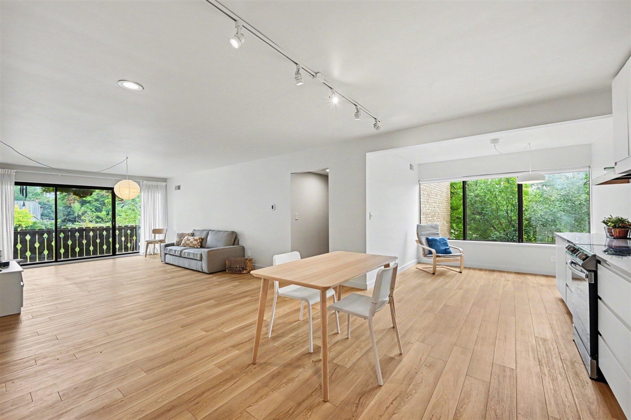 3rd image of 2104 Pauline Blvd #205, Ann Arbor, MI 48103 | MLS# 70547134