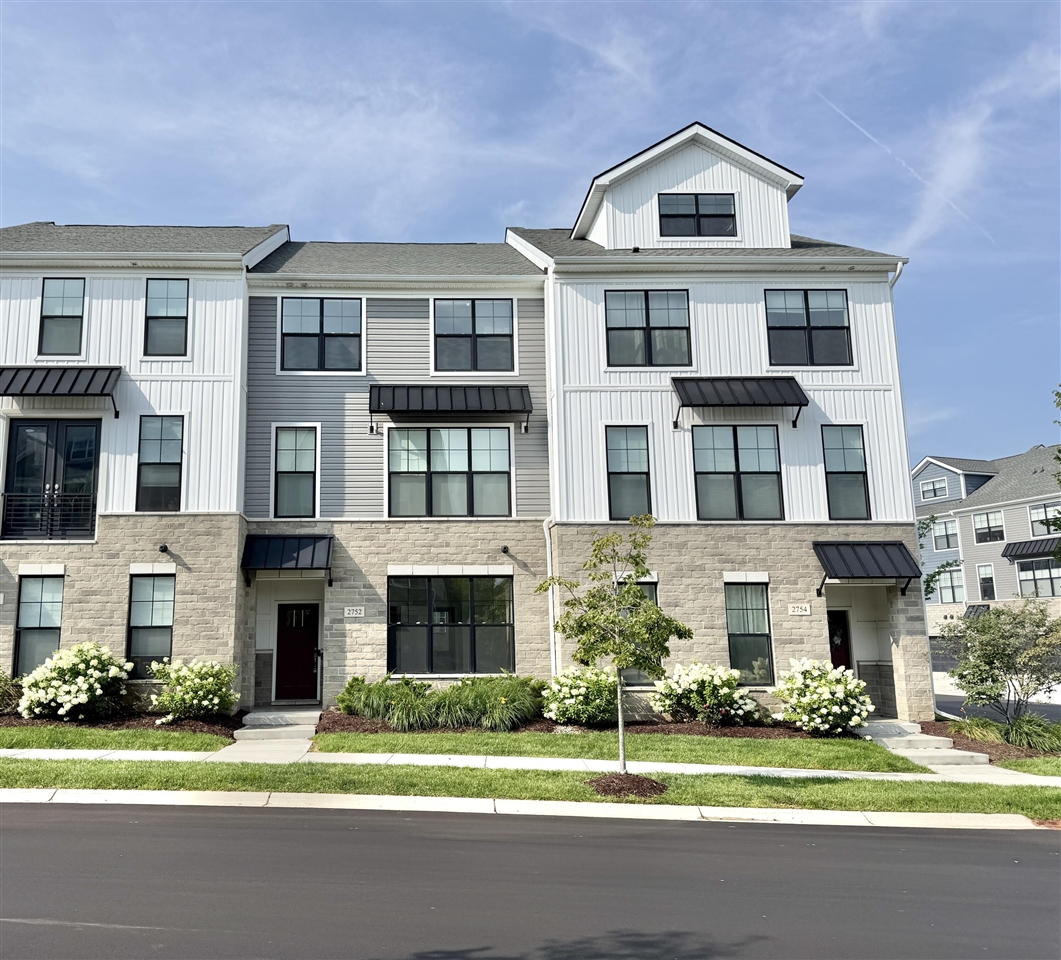 1st image of 2752 S Spurway Dr, Ann Arbor, MI 48105 | MLS# 70547149