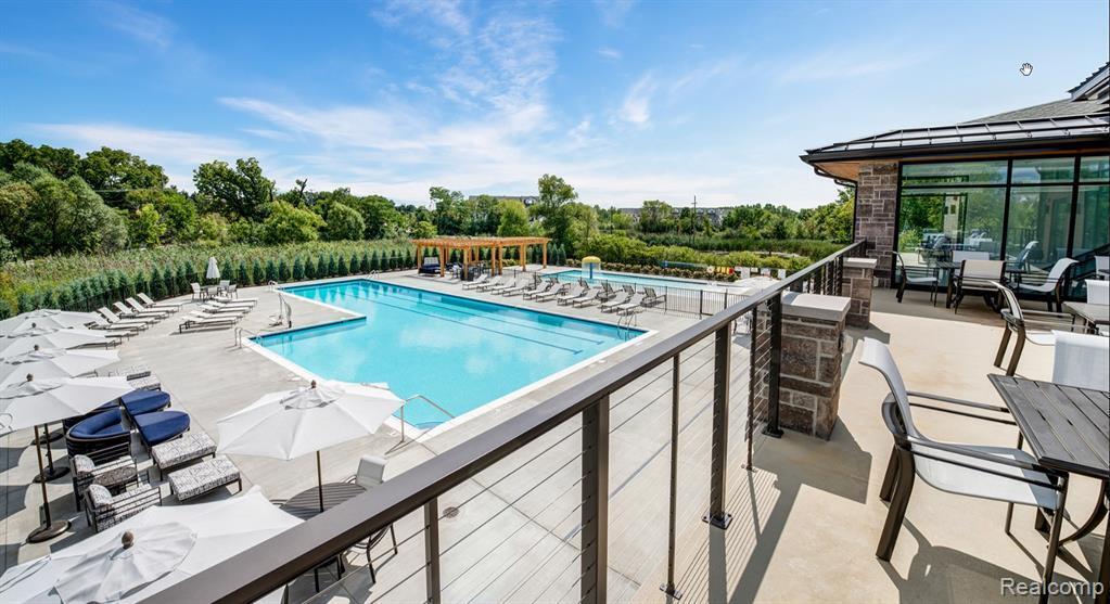 42nd image of 2752 S Spurway Dr, Ann Arbor, MI 48105 | MLS# 70547149