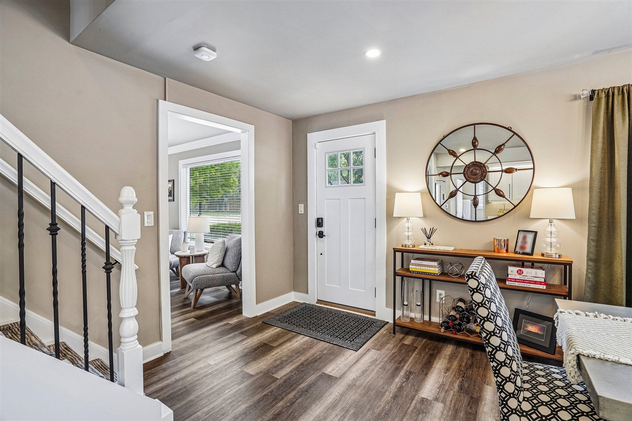 2nd image of 1212 Washtenaw Ave, Ypsilanti, MI 48197 | MLS# 70547171